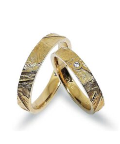 Gemusterte Trauringe-Eheringe, Gelbgold 585, mit Diamanten (GTR032)