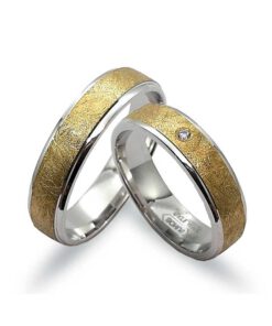 Eismattierte Eheringe aus Weiss- und Gelbgold 585 mit Diamanten (GTR037)